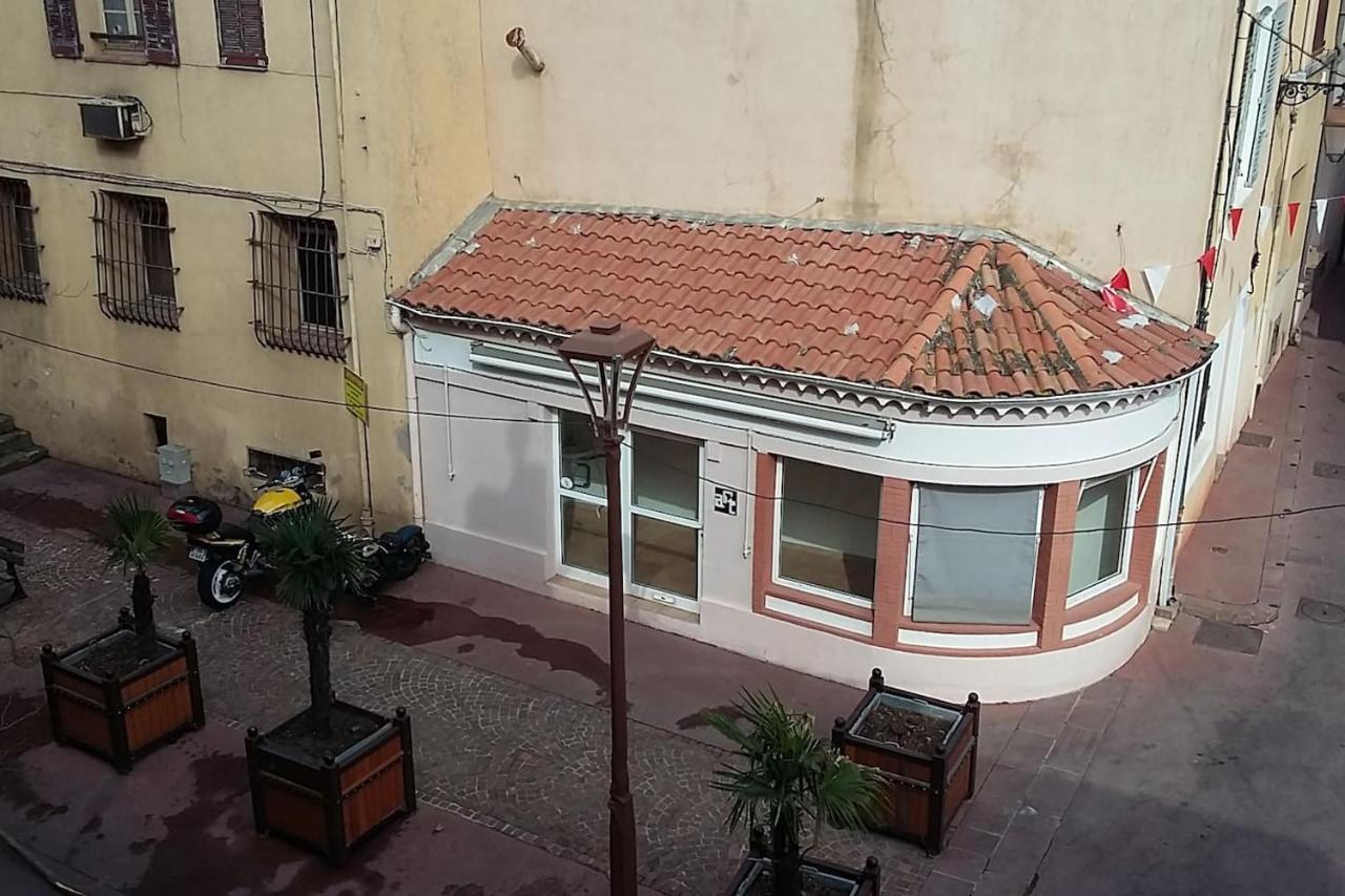 Magnifique Studio Au Coeur Historique De Fréjus Zewnętrze zdjęcie
