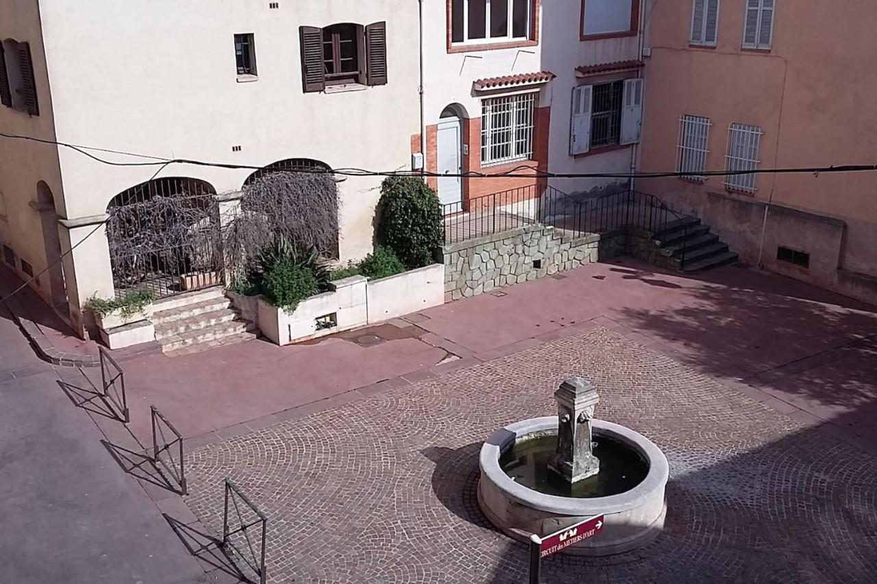 Magnifique Studio Au Coeur Historique De Fréjus Zewnętrze zdjęcie